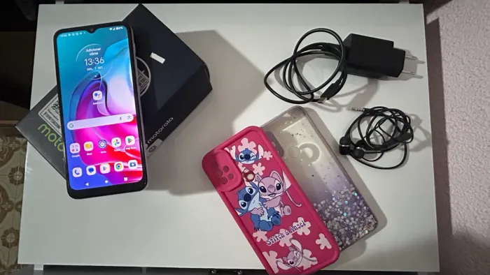 Motorola Moto G30 128GB - Completo na Caixa + 2 Capinhas