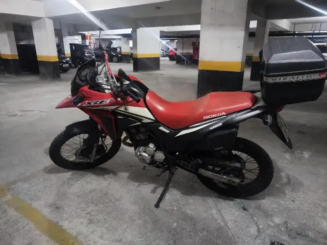 Honda XRE 300 Rally 2015 - Apenas 39.000km - Único dono - Manual e Chave Reserva