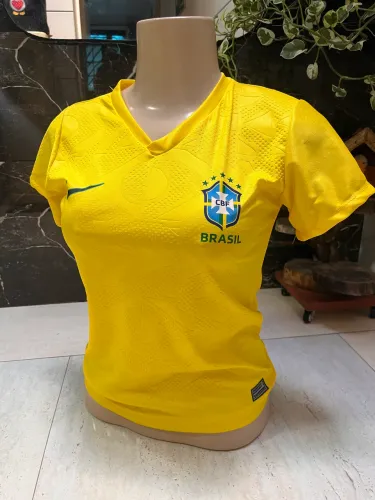 Blusa do Brasil feminina tamanho M 
