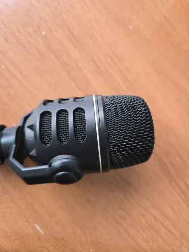 Microfone Dinâmico Supercadioide Electro Voice Nd46 (Usado - Estado de Novo)
