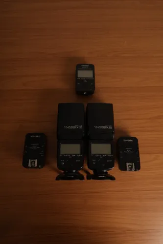 Kit Flash Speedlite Yongnuo YN568EXIII para Canon