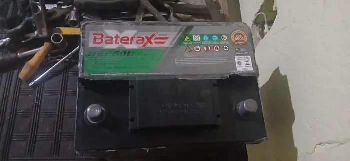Bateria de carro 60w