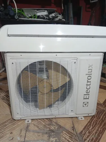 Split de 24mil btus Electrolux convencional