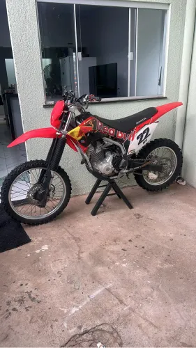 Moto trilha crf