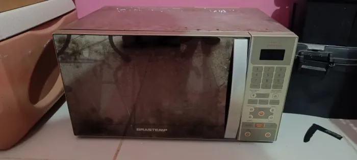 Microondas Brastemp inox ( Retirada de peças)