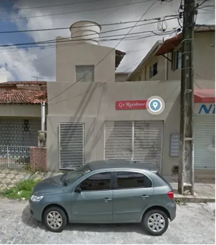 Aluga-se apartamento duplex semi mobiliado com dois quartos no Alecrim.