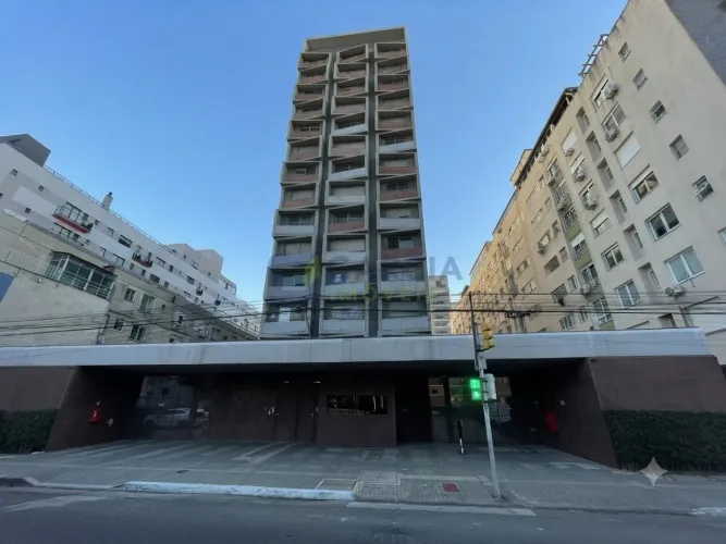 Flat para aluguel; 1 quarto; 1 banheiro; 25 metros quadrados; bairro Farroupilha, Porto Al