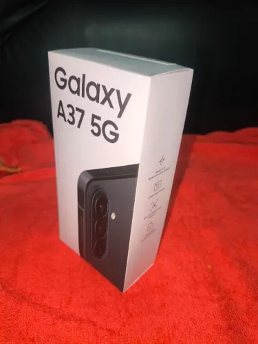 Samsung Galaxy A37 5G 256GB - Lacrado Nf + Garantia