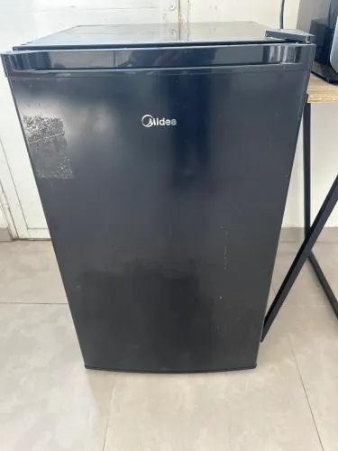 Frigobar Midea