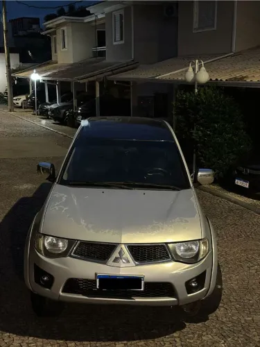 Mitsubishi L200 Triton HPE 3.2 CD TB Int.diesel MEC 2011