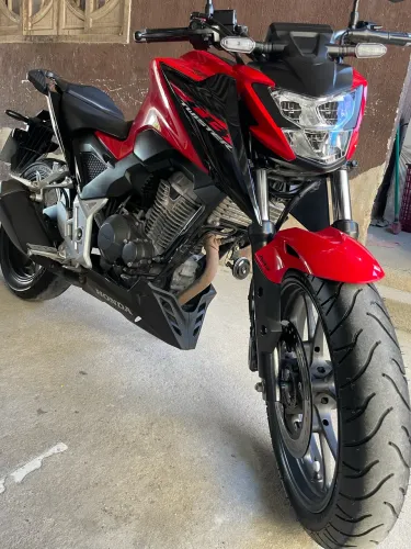Vendo 300f único dono