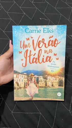 Livro - Um verão na itália 