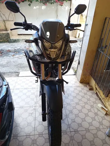 Sahara 300 ano 2024, ótimo estado