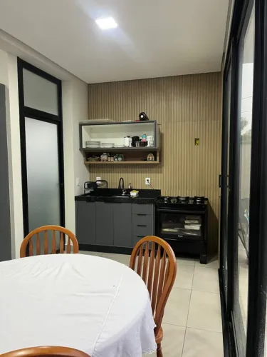 Casa em Condomínio para Locação em Sorocaba / SP no bairro Aparecidinha