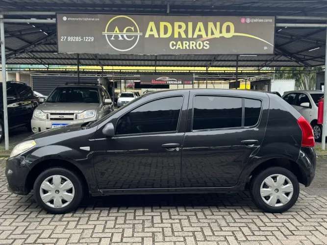 Renault Sandero Authentique Hi-flex 1.0 16V 5P 2012