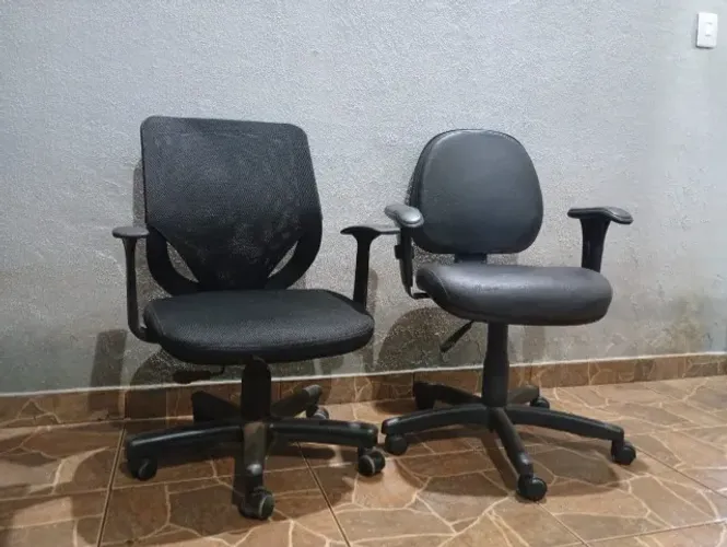 2 cadeiras de escritório