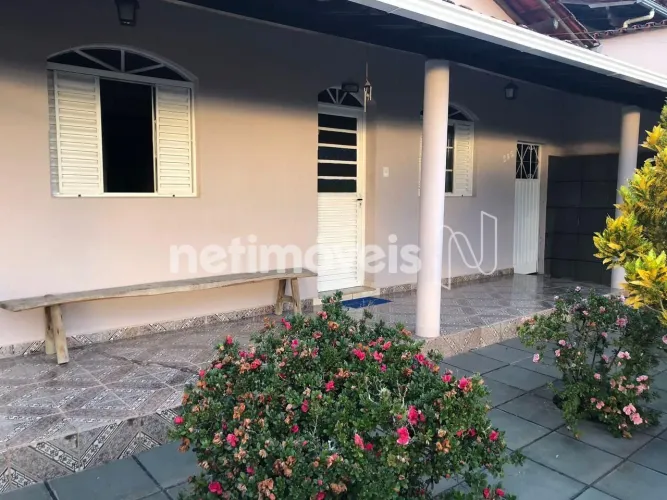 Casa com 3 dormitórios à venda, 381 m²; por R$ 750.000,00 - Centro - Bom Jesus do Amparo/M