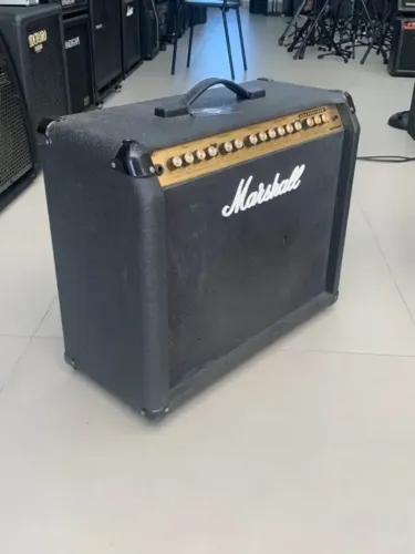 Amplificador Marshall Valvestate VS100