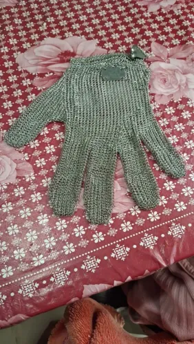 Luva de aço