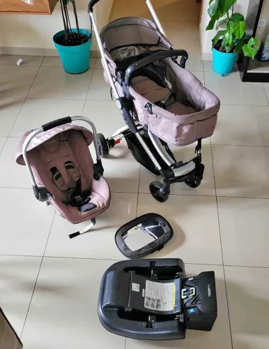 Carrinho de bebê+ bebê conforto