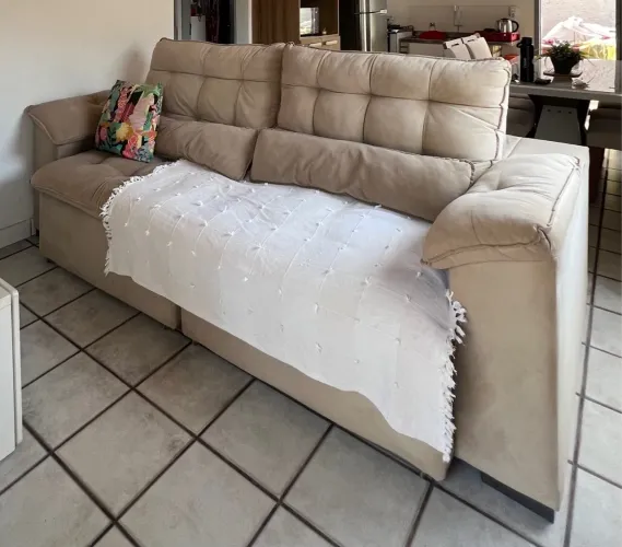Sofá 4 Lugares Retrátil e Reclinável