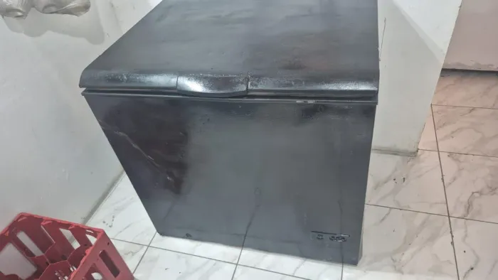 Freezer 127v perfeito 1000.00 sem choro zap * 