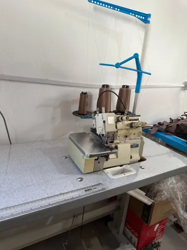 Máquina Overlock Special Industrial - Revisada e Pronta para Uso