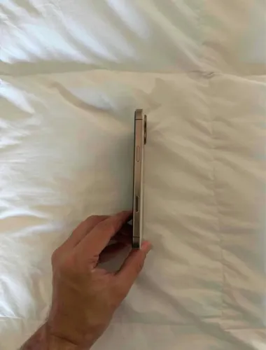 iPhone 16 ProMax 256g novinho ?