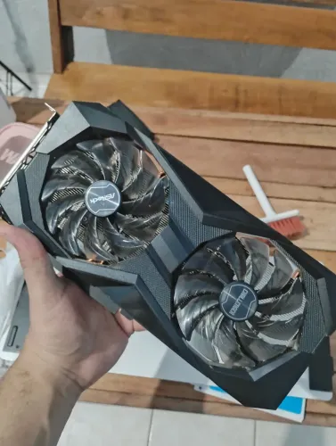 Placa de vídeo RX 7600 8GB