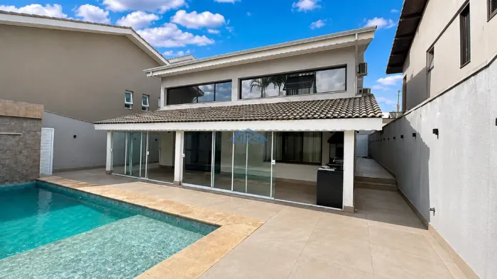 Casa para alugar em Santana de Parnaíba, Alphaville, com 4 quartos, com 380 m², Residencia