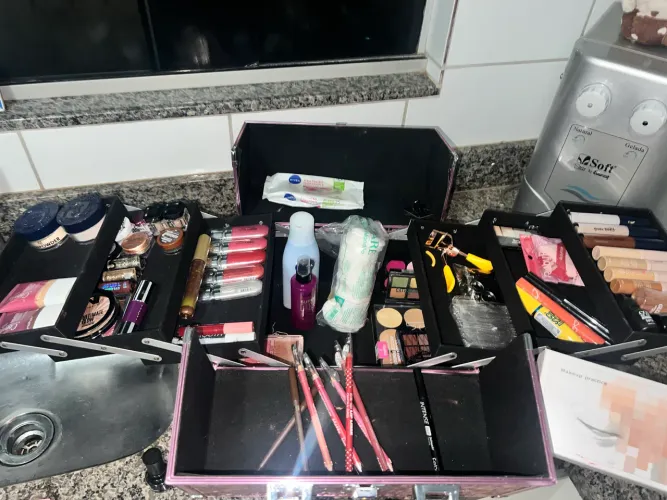 Kit maquiagem para atendimento 