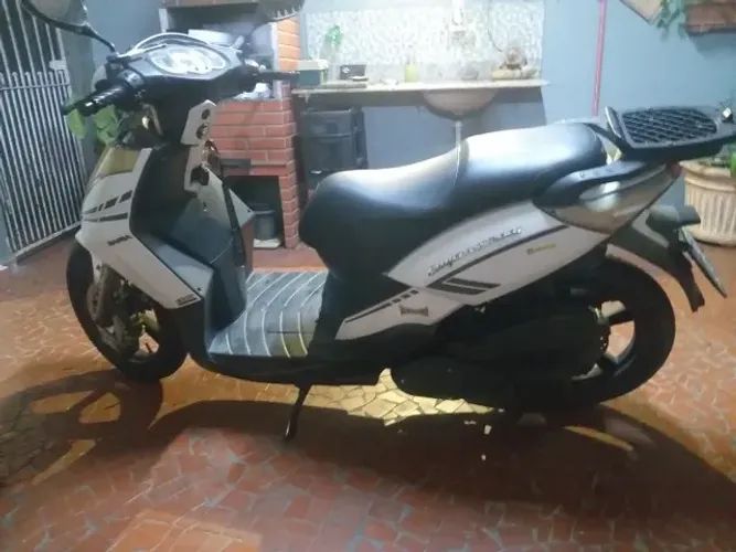 Dafra Cityclass 200i 2018/2019 aceito troca por Bis c/partida elétrica
