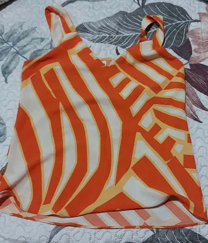 Blusa  alcas  largas