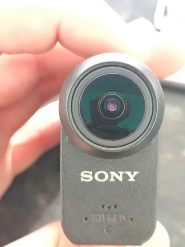 Câmera Sony Action Cam HDR-AS50 Full HD + Caixa Estanque + Kit de Acessórios