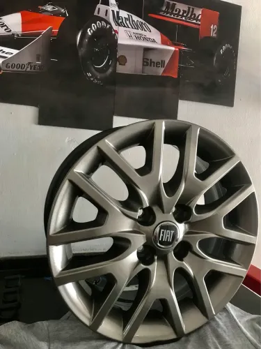 Fiat - Jogo de Rodas aro 15 novas na caixa Palio Celta Punto Argo Onix Uno