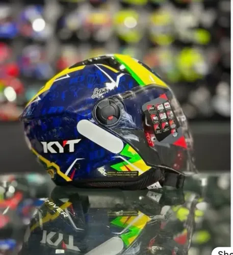 Capacete KYT D-City aberto