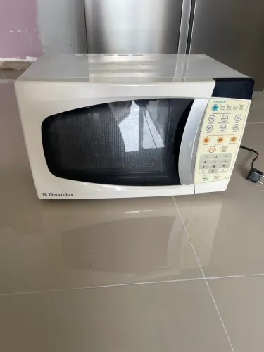 Vendo microondas Electrolux