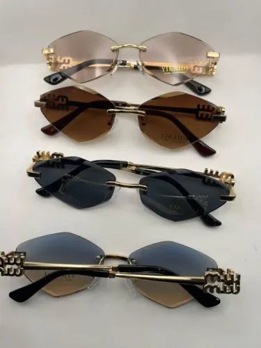 Óculos de Sol Diamante MiuMiu (SOMOS LOJA)