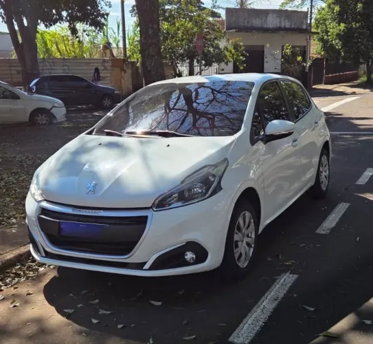 Peugeot 208 Active 1.2 Flex 12V 5P Mec. 2017