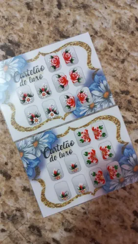 Adesivos de unha