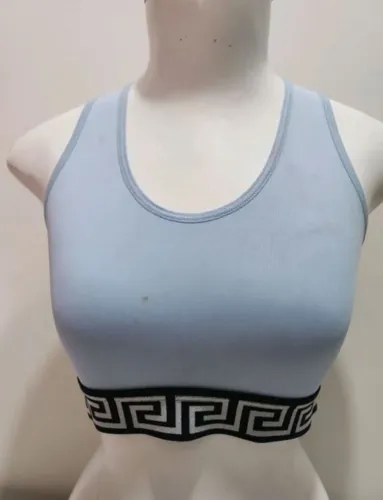 top cropped azul claro