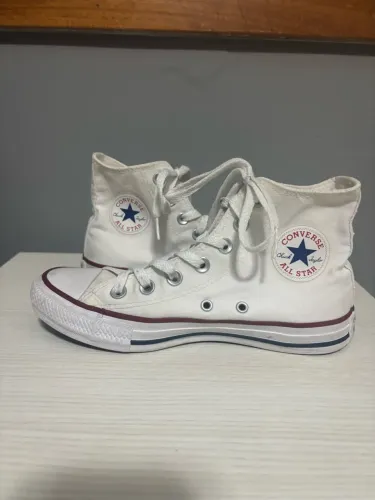 Tênis Converse All Star Chuck Taylor branco de cano alto