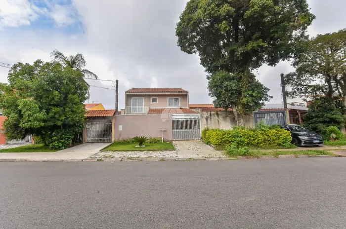 Sobrado para venda com 110 m² com 4 quartos em Uberaba - Curitiba - PR