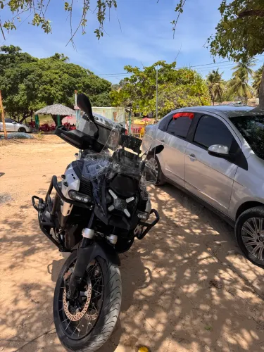 BMW 1300 Adventure triple black