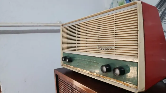 Rádio antigo Philips
