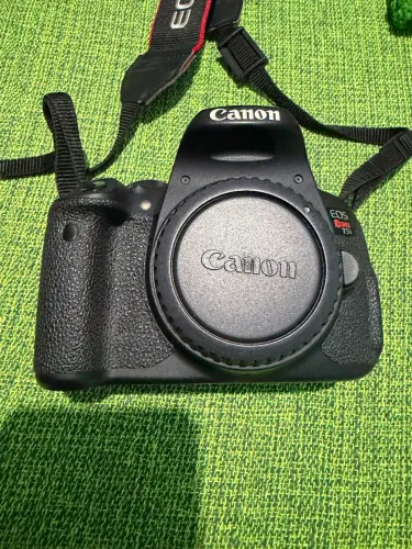 Canon T5I