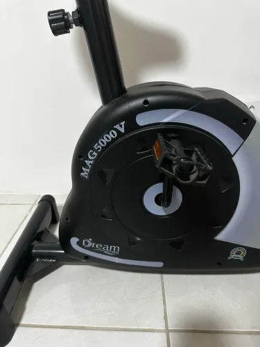 Bicicleta Ergométrica DREAM FITNESS MAG 5000 V