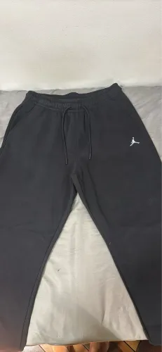 Vendo calça Nike Jordan 