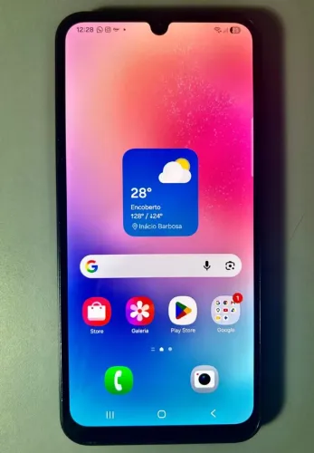 Celular Samsung A24 128Gb - Com Capinhas, Carregador e Fones de Ouvido