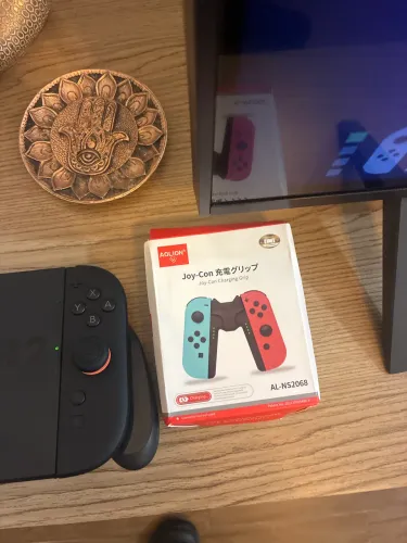 Handle joycon controle de Nintendo Switch - USB-C charging grip
